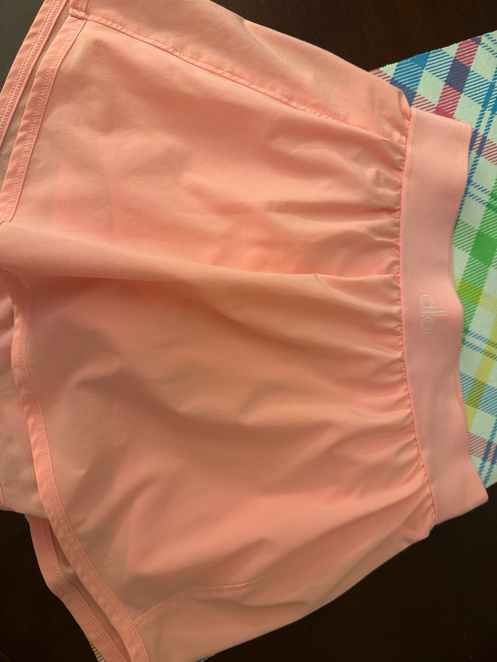 ALO Yoga Women's Bubblegum Pink Skirt!  Sold out on the website! - Picture 2 of 3